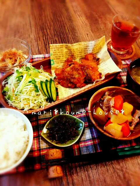 ぶりの竜田揚げ*肉じゃが*えのきぽん酢*いかなごのくぎ煮*あおさの味噌汁(*^^*)+ご飯|mari*さん