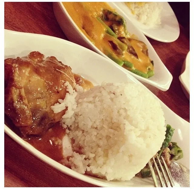 Snapdishの料理写真:Adobo sa gata (Filipino Cuisine)|Philthaiさん