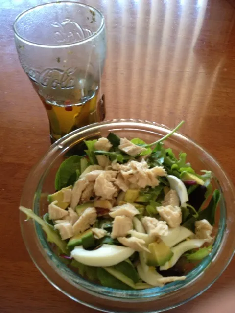 Salad and tea :)|elaineさん