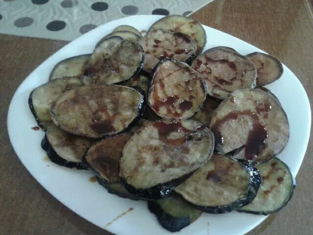 Berenjenas fritas con miel de caña|Maria Jose Floresさん