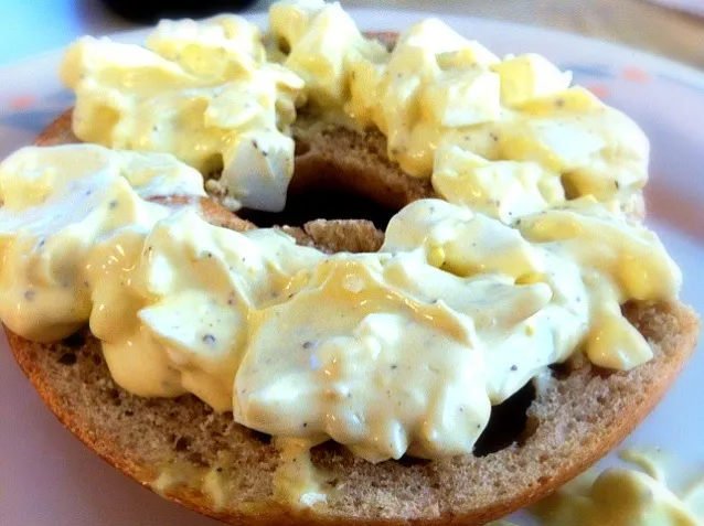 Egg salad on honey whole wheat bagel|Juliee ~ ジュリーさん