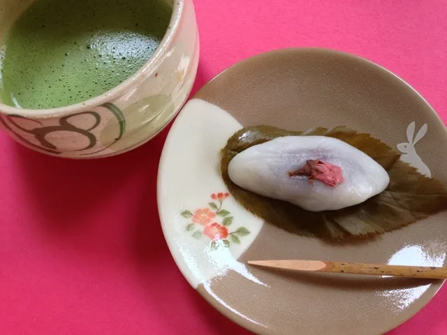 抹茶と桜餅|鈴木雅耶子さん