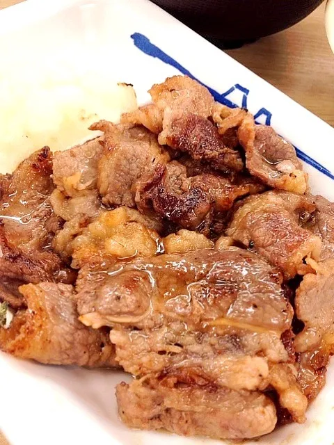 カルビ焼肉定食|ランチ食べ歩きさん