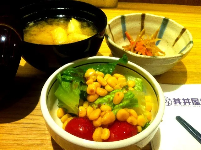 Salad, side dish & miso soup|skyblueさん