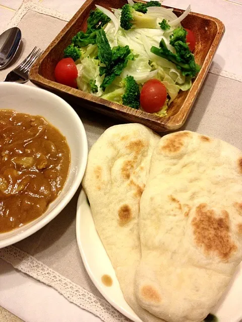 カレーとナン|たかまんさん