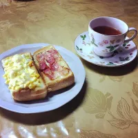 Snapdishの料理写真:たまごパン＆ベーコンチーズぱん|えーげんさん