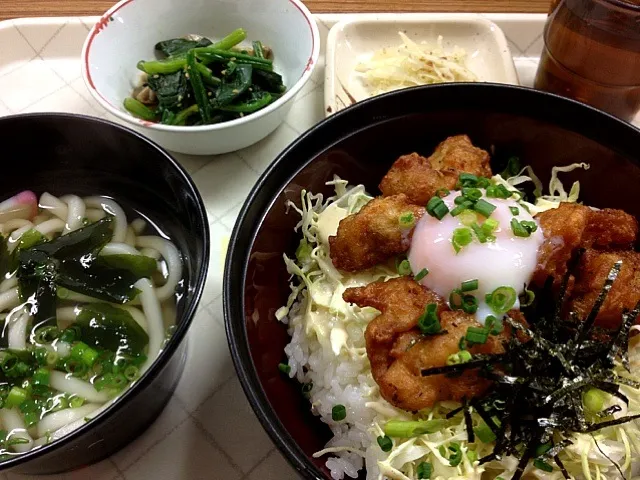 社食。鶏マヨ丼。|osayanさん