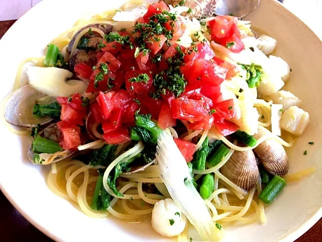 魚介類と春野菜のパスタ🍴spaghetti alle vongole|Minia♥️さん