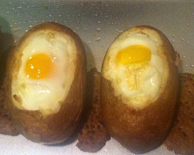 Egg Stuffed potatoes with Organic bacon and sharp cheddar cheese *|Cristinaさん