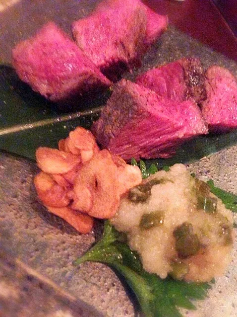 Rare Wagyu sirloin steak❤和牛ロースレアステーキ|🌈Ami🍻さん