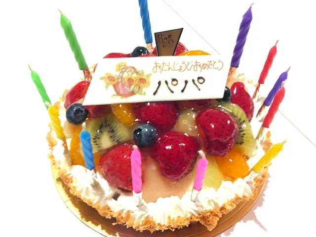 Snapdishの料理写真:パパ誕生日ケーキ|あゆみさん