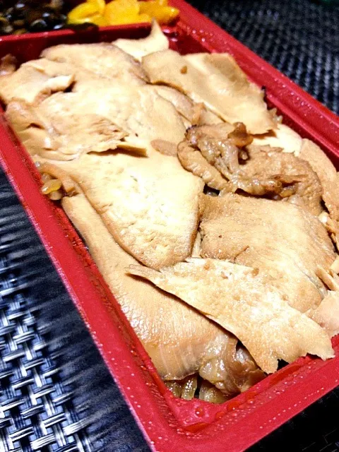 #夕飯  登利平の鳥弁当(竹)。この竹の肉うんめぇ〜〜〜|ms903さん