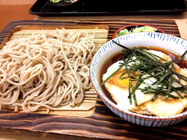 Snapdishの料理写真:とろろ蕎麦|炊かれたいオトコ おこん 小栁津さん