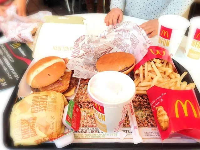 Snapdishの料理写真:McDonald lunch🍔マックランチ|🌈Ami🍻さん