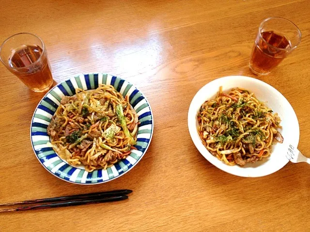 お昼は焼きそば|西川季宏さん