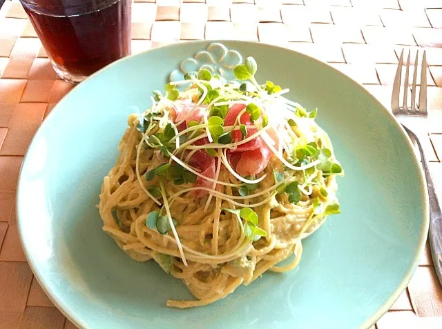 アボカドと生ハムのパスタ|有山さん