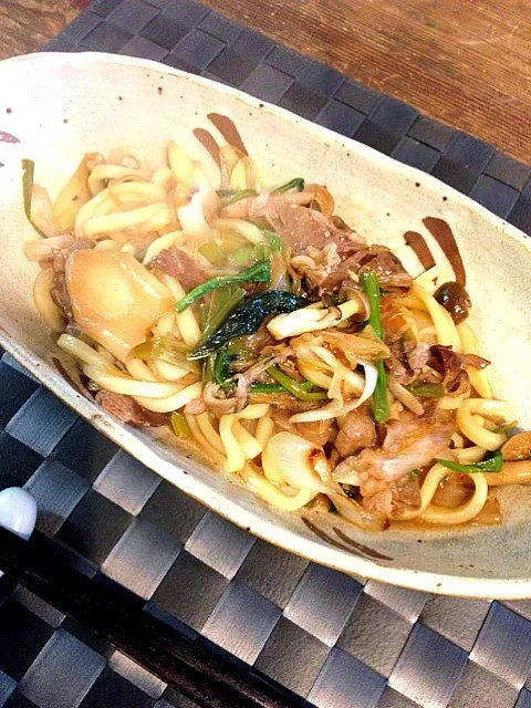 Snapdishの料理写真:昨日のすき焼きの残りですき焼きうどん🍲✨|まみりんごさん