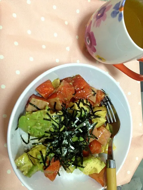 アボカドサーモン丼|ちょこさん