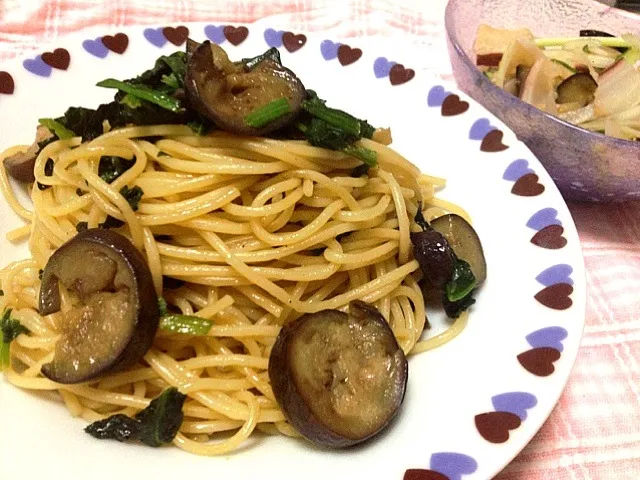 茄子とほうれん草のパスタとタコマリネ|浄土ゅみさん