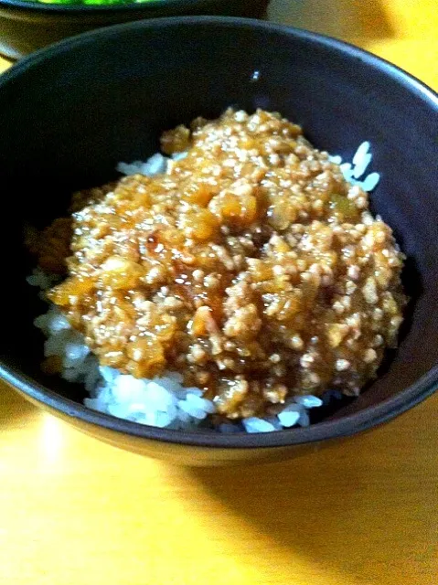 ひき肉のあんかけ丼|チョコらんさん