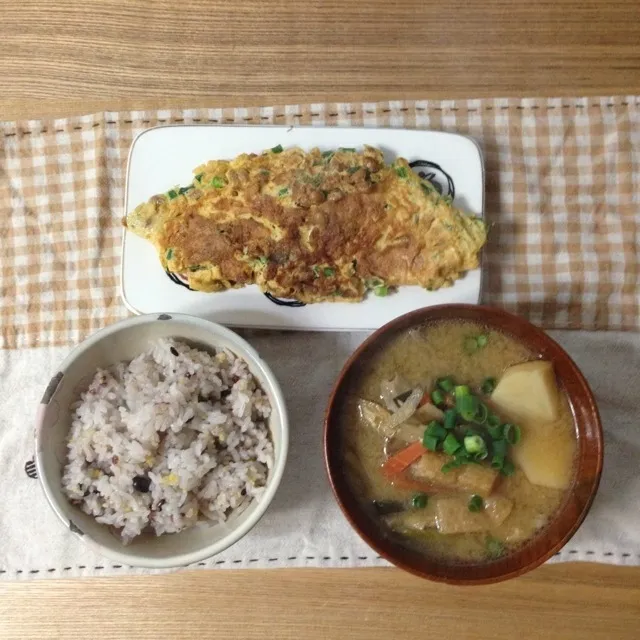 Snapdishの料理写真:納豆オムレツ定食|さたーすさん