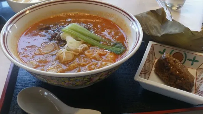 ゴルフ場の担々麺にしてはゴマとピリ辛のバランスと干しエビのスープが美味い！|SATOSHI OOCHIさん