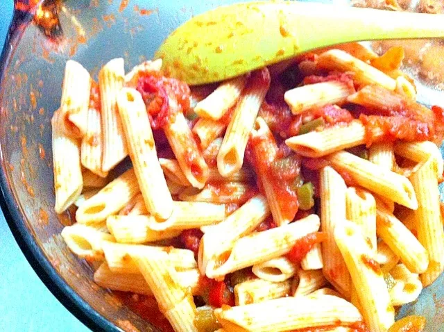 penne with spicy tomato sauce|Na'imah Amanullahさん