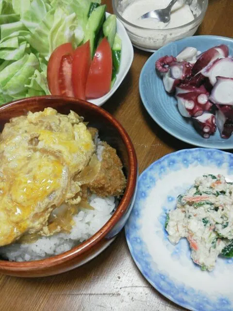 カツ丼、タコ物、白和え、キャベツ|京子さん