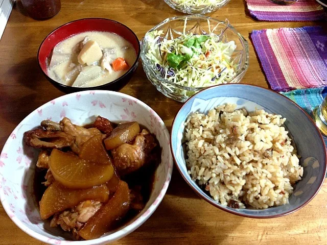 鶏のさっぱり煮、昨日のジューシィご飯、昨日の粕汁、サラダ(^O^)／|すかラインさん