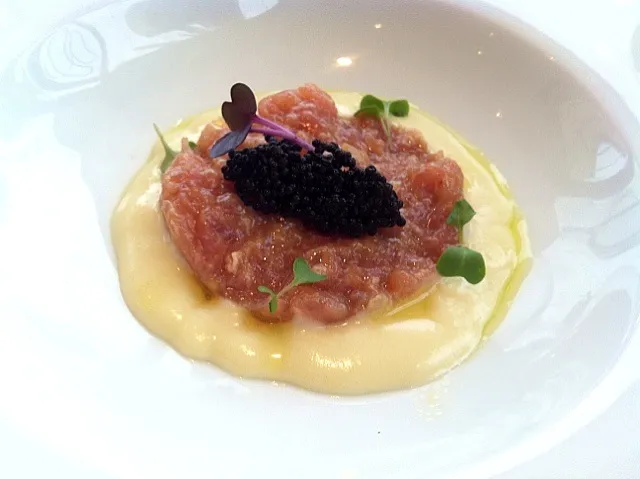 Tuna carpaccio|Antonio E. Carrascoさん