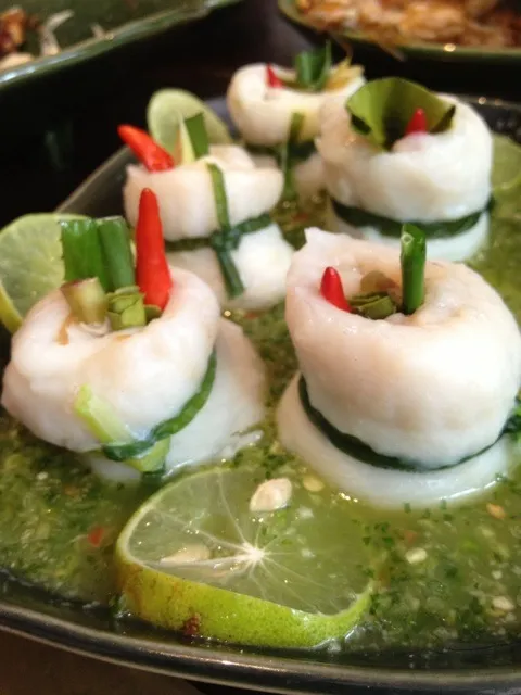 Steamed fish parcel with lime chili sauce|willzさん