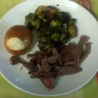 grilled skirt steak and roasted broccoli and brussel sprouts|tracey pastoreさん