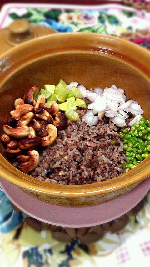 fried rice with pork and black salty olieve|khantaphon leelachayakulさん