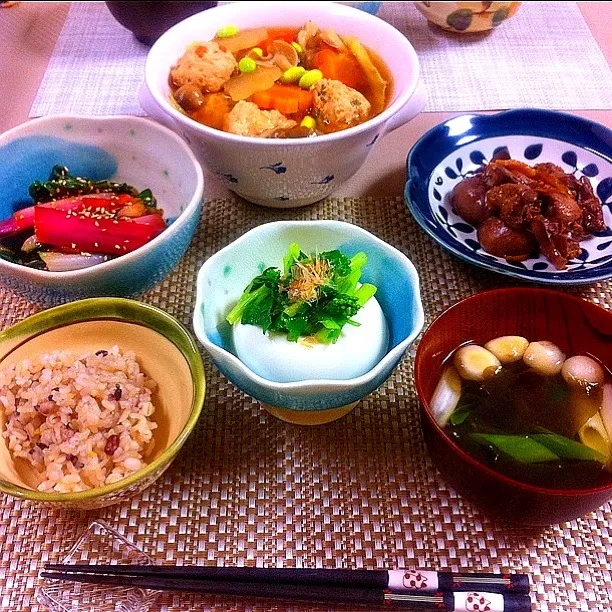 大葉入り鶏団子と野菜の煮物/スイスチャードのきんぴら/山葵の花のお浸し&豆腐/鶏レバーの生姜煮|ティアラさん