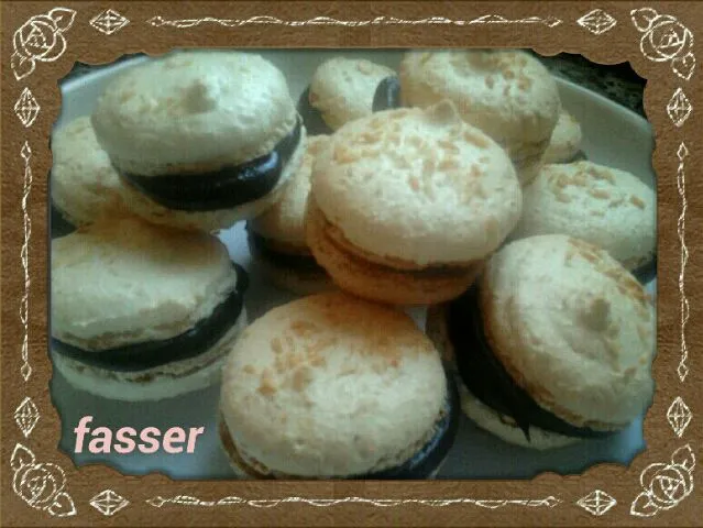 Snapdishの料理写真:━━｡+ﾟ* macarons de coco con ganche*ﾟ+｡━━|fasserさん