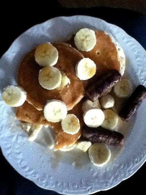 Pancakes, Sausage, Bananas|Andria Riveraさん