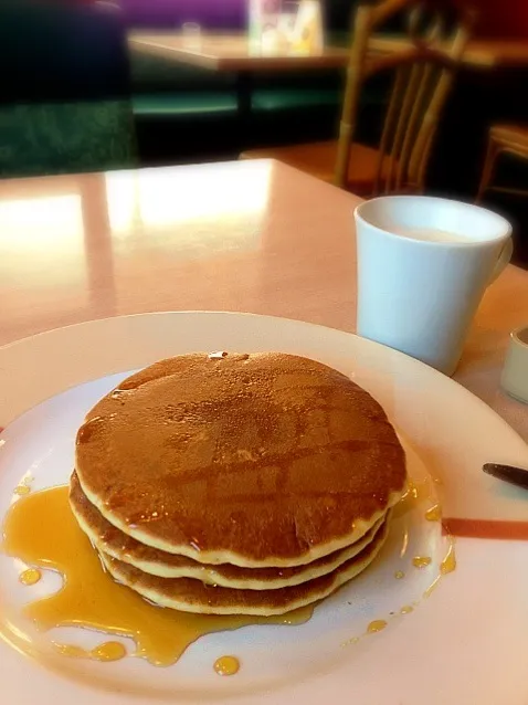 Snapdishの料理写真:ジョナサンのパンケーキ|みよこさん