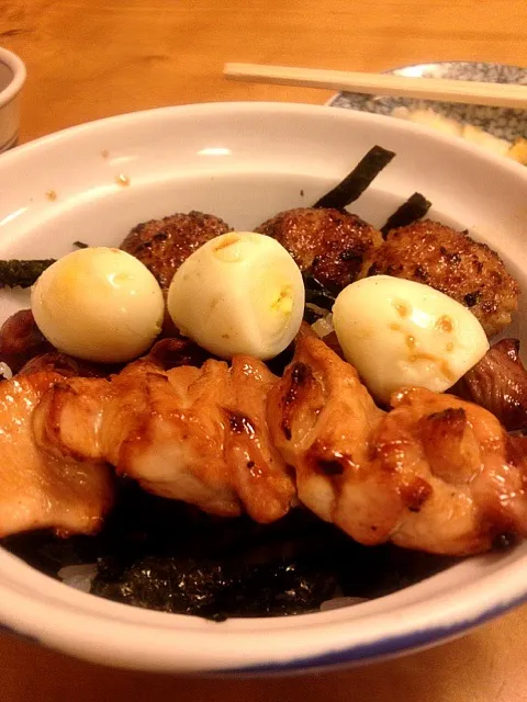 Snapdishの料理写真:京橋栄一 焼き鳥丼|よだみなさん