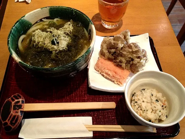 悠讃のとろろわかめうどん＆赤ちくわ舞茸天☻♡|JEDAIさん