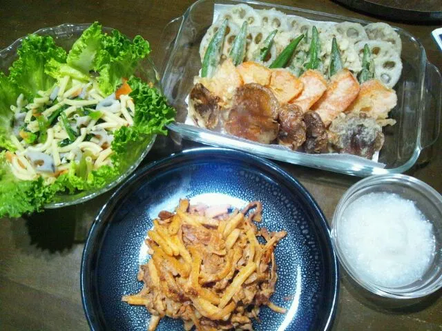 Snapdishの料理写真:大根と豚の胡麻キムチ。色々野菜の天婦羅、大根おろしで♪|mami_pitschiさん