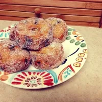 Snapdishの料理写真:Blueberry Biscuit Sugar Doughnuts