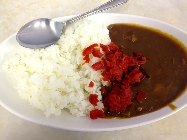 Snapdishの料理写真:社食のカレーライス 290円w|Kojiさん