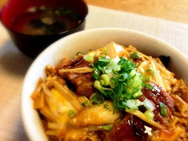 Snapdishの料理写真:うな玉丼🍚|Pokotaさん