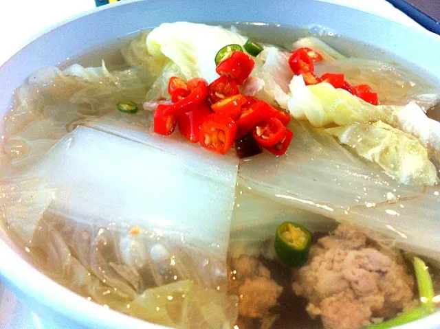 Snapdishの料理写真:Nam tofu mou sap (minced pork and tofu soup)|Jorge Bernal Márquezさん