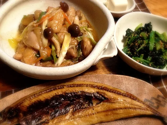 秋刀魚の開き、鳥肉とキノコのあんかけ煮、ほうれん草胡麻和え|りえさん