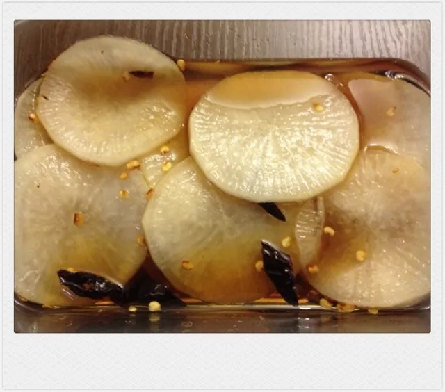 Snapdishの料理写真:White turnip pickles|piggybistroさん