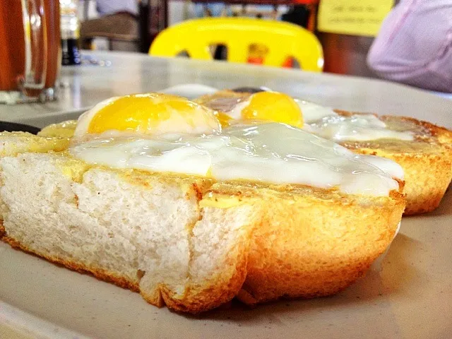 Snapdishの料理写真:Egg toast anyone?|(=^x^=)さん