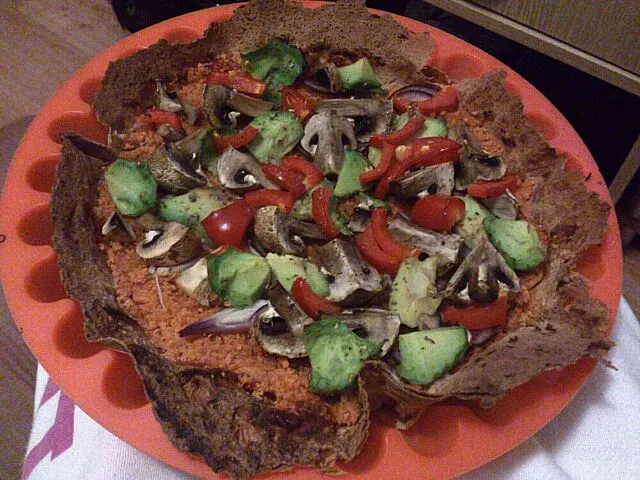 Snapdishの料理写真:Whole- grain veggie pizza|Inta Grunskaさん