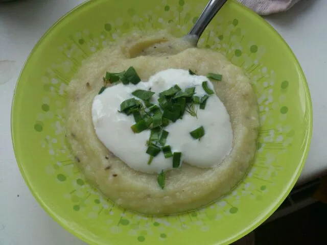 Snapdishの料理写真:Cauliflower cream soup|Inta Grunskaさん