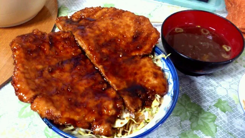 福島県会津若松市・白孔雀食堂  ソースカツ丼|かんぺーさん